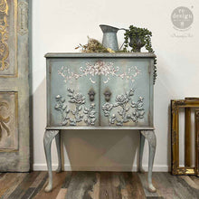 Load image into Gallery viewer, PETALS IN HARMONY - Decor Poly